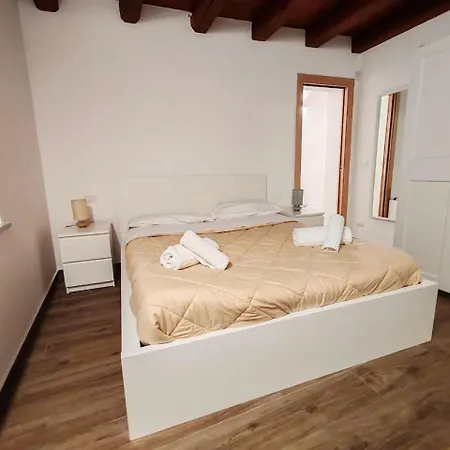 Palazzo Del Buonpastore By Casa Azzurra